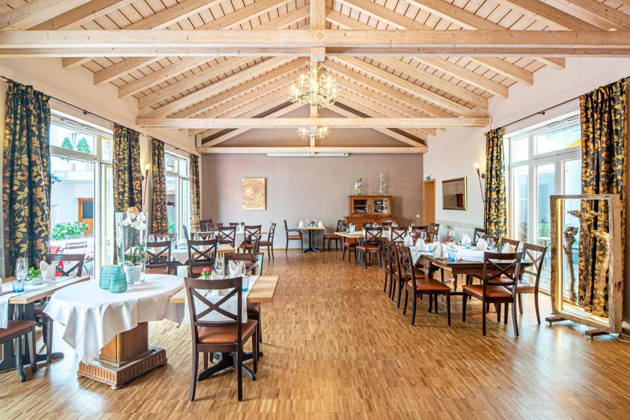 Buergstadt Adler Landhotel מראה חיצוני תמונה